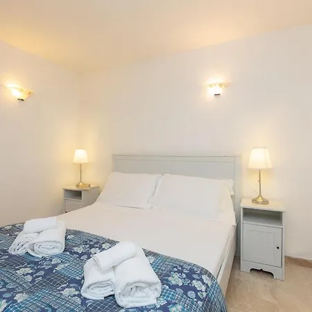 Paradiso - Piscina, Parcheggio E Privacy