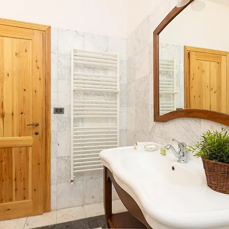 Paradiso - Piscina, Parcheggio E Privacy