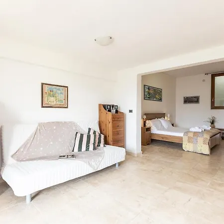 Apartment Paradiso - Piscina, Parcheggio E Privacy